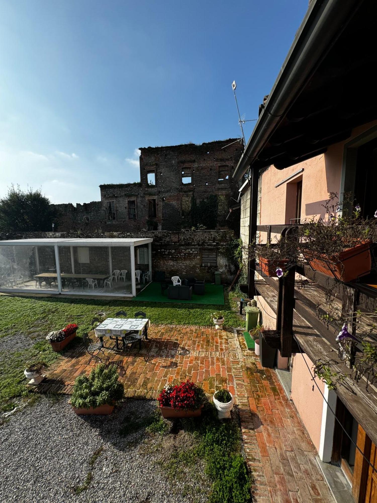 مبيت وإفطار كولونيو أل سيريو Antico Borgo Di Liteggio المظهر الخارجي الصورة